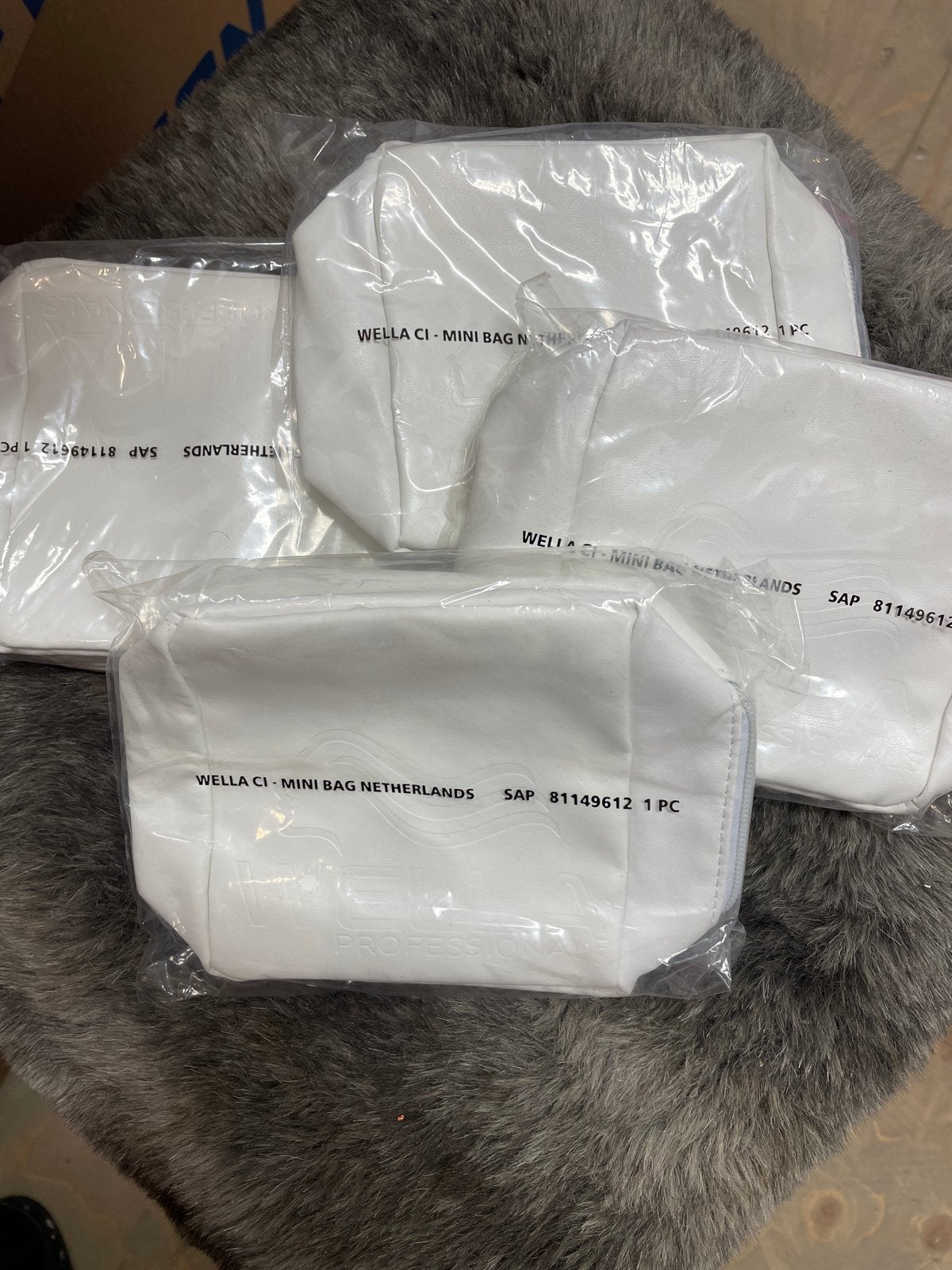 Wella mini bag tasjes - Leuk als cadeau of klantgeschenk, Ophalen of Verzenden, Nieuw, Wit, Softcase