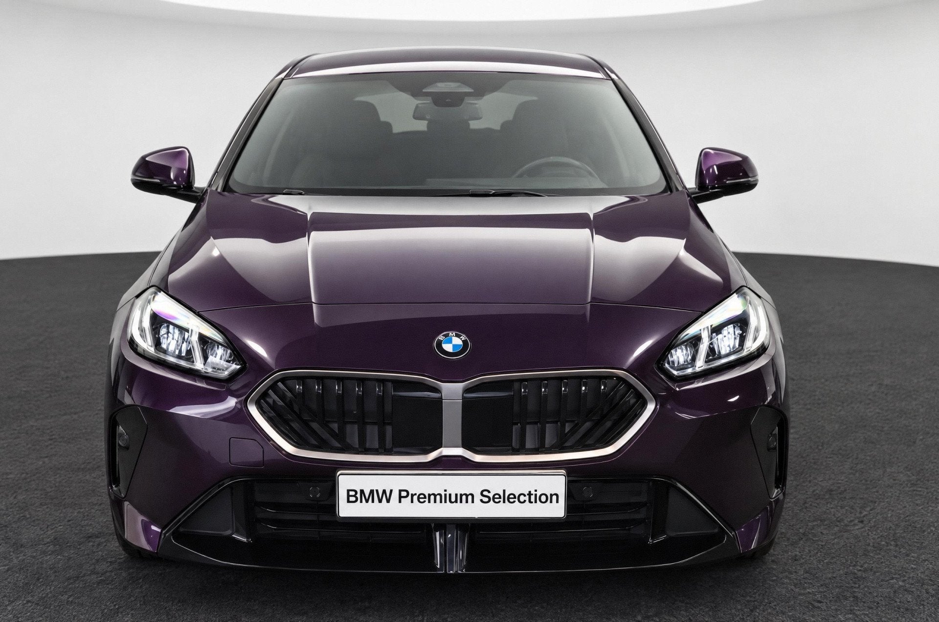 BMW 1 Serie 120 M Sport Automaat / Sportstoelen / Achteruitr, Dealer onderhouden, Met garantie (alle), Bedrijf, 19 km/l