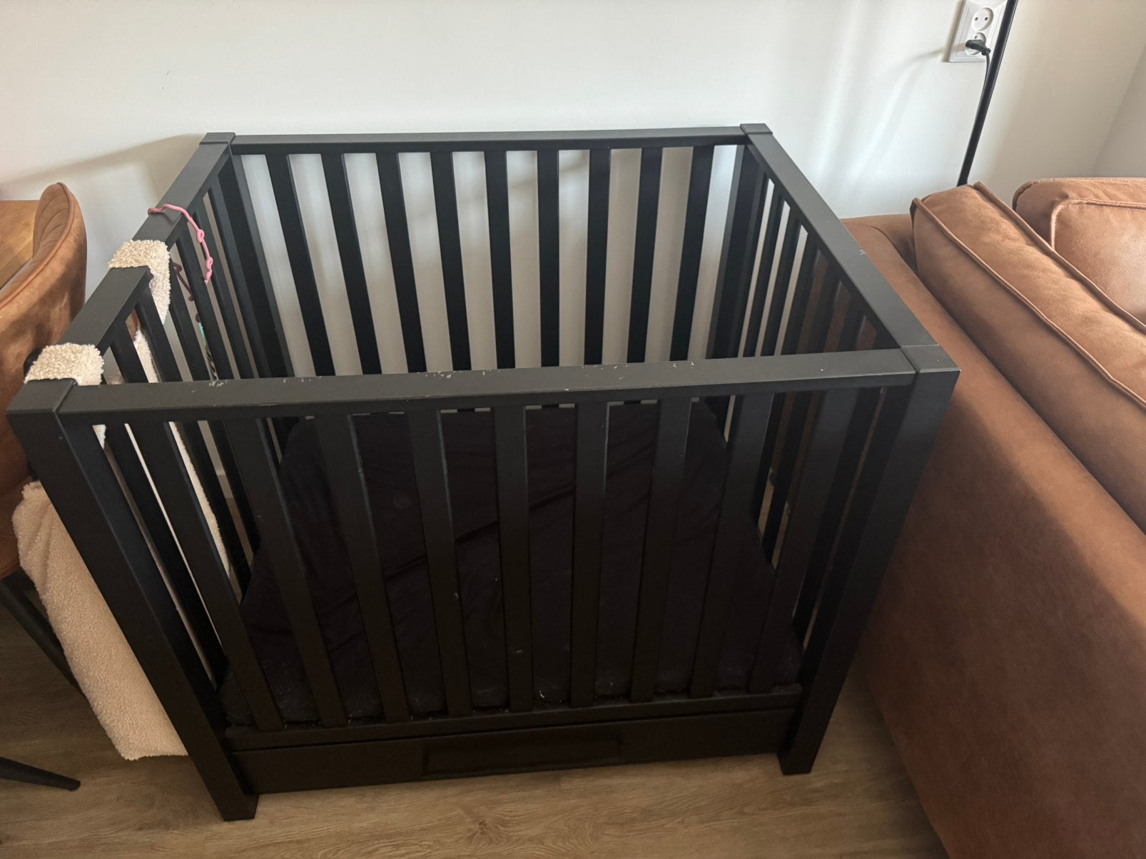 Box met lade compleet met matras, hoeslaken, boxkleed & meer, Ophalen, Zo goed als nieuw, Lade