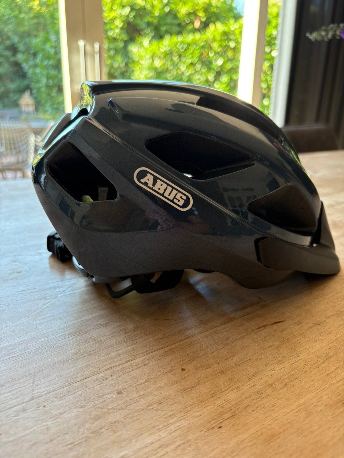 Abus fiets helm, Ophalen, Zo goed als nieuw, S