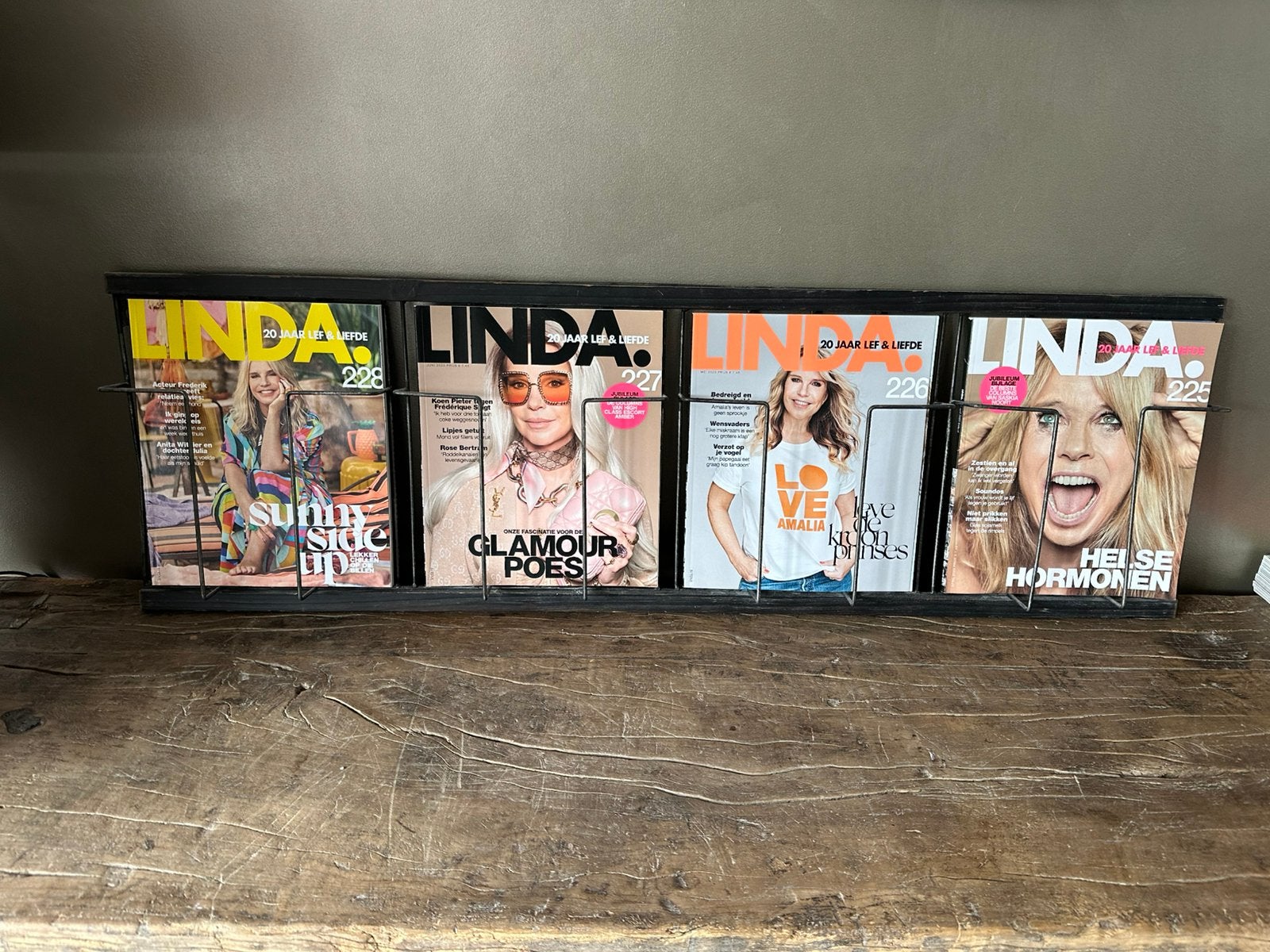 Lectuurrek, lectuur rek, Ophalen, Zo goed als nieuw