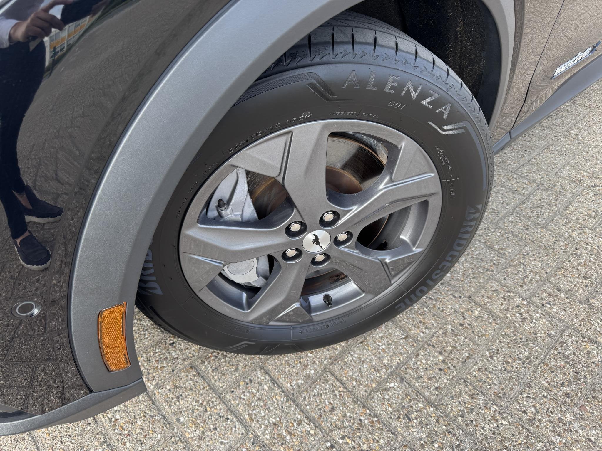 Foto 2 van Ford Mustang Mach-E Extended RWD 98 kWh 294pk | Technology P