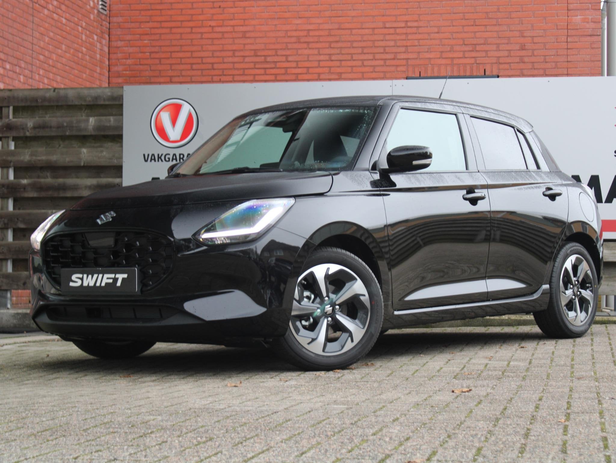 Suzuki Swift 1.2 Style Smart Hybrid incl. 2000 euro korting,, Auto's, Voorwielaandrijving, 12 maanden, Stof, Euro 6