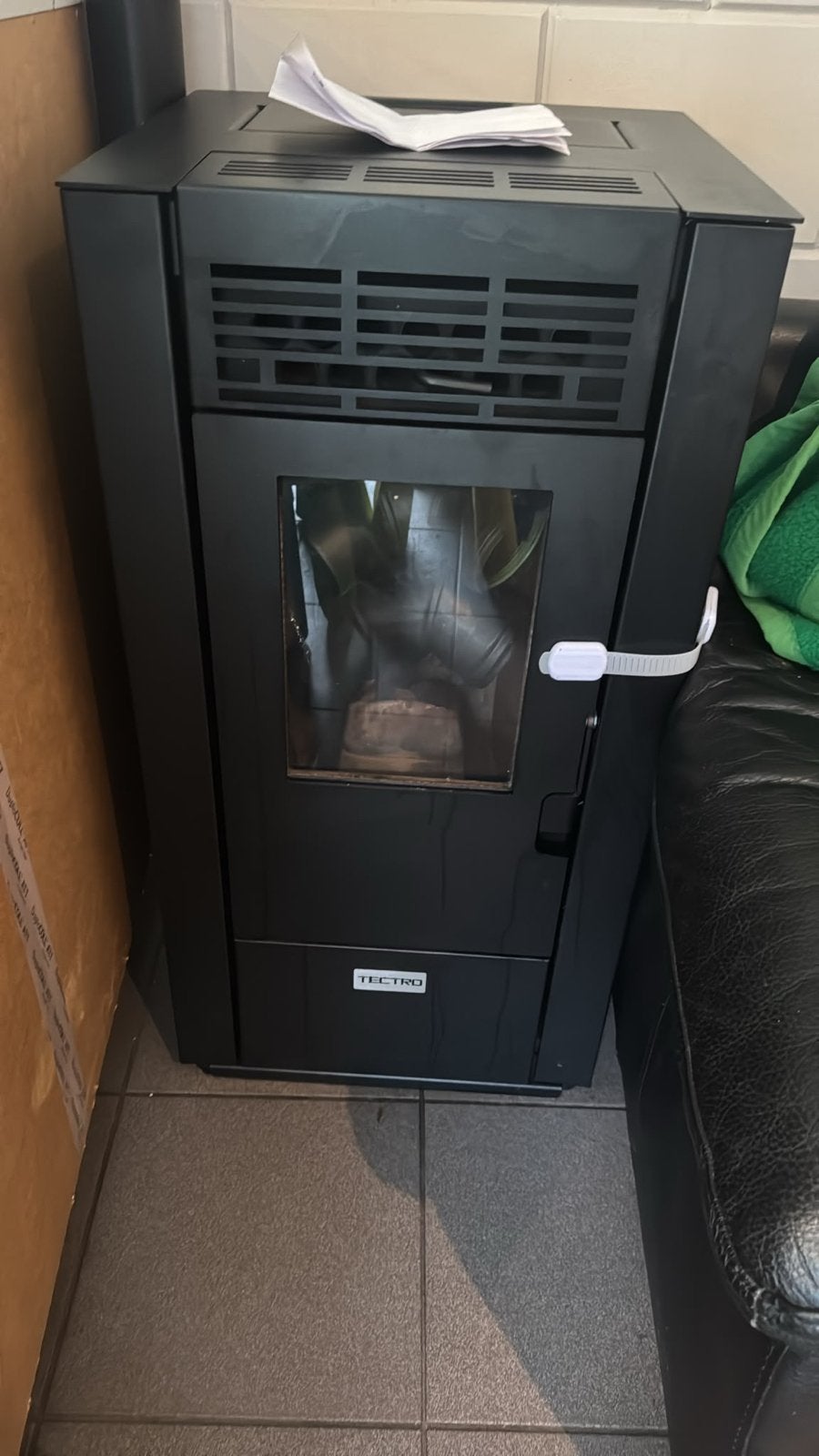 Techno pelletkachel met alarm op display, Huis en Inrichting, Ophalen, Gebruikt, Pelletkachel, Vrijstaand