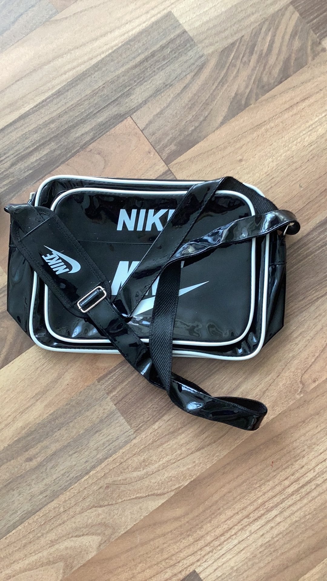 Nike cross over shoulder bag met rits, nieuw., Ophalen of Verzenden, Zo goed als nieuw