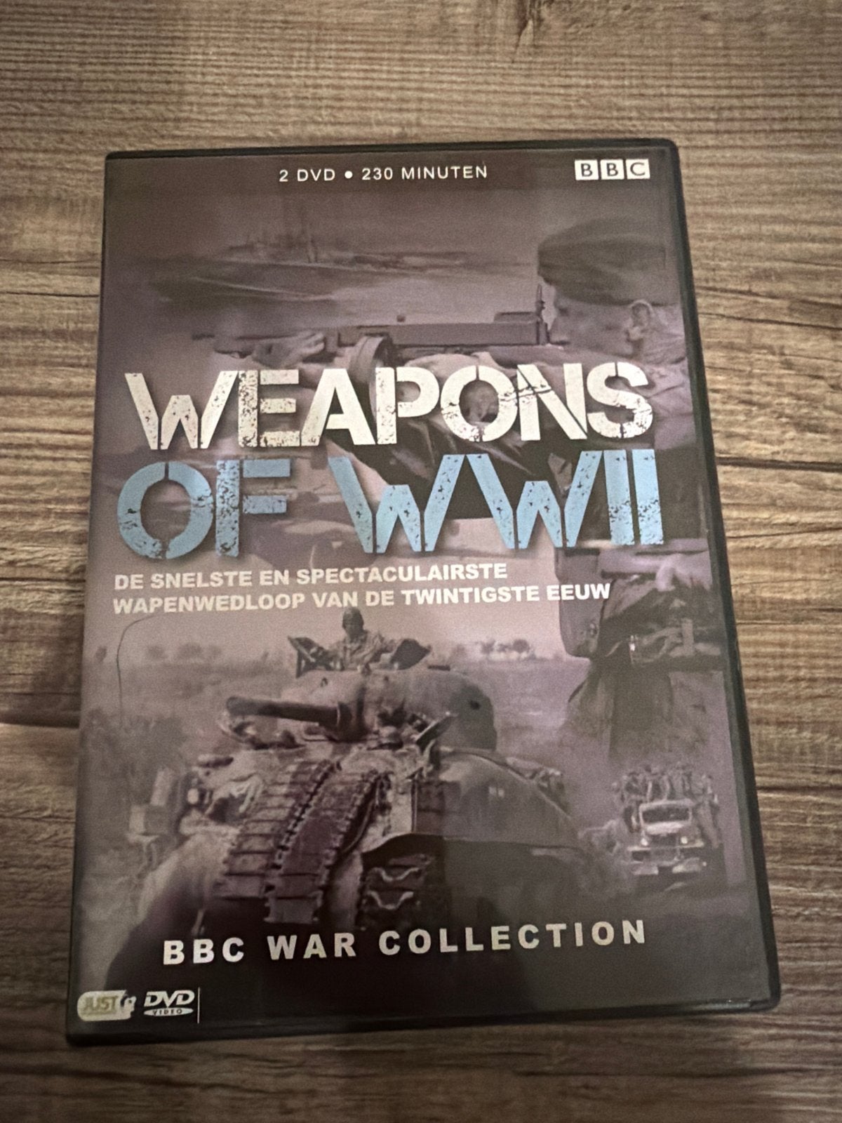 Weapons of WWII BBC War Collection 2 DVD - 230 Minuten, Gebruikt, Oorlog of Misdaad, Boxset, Ophalen of Verzenden