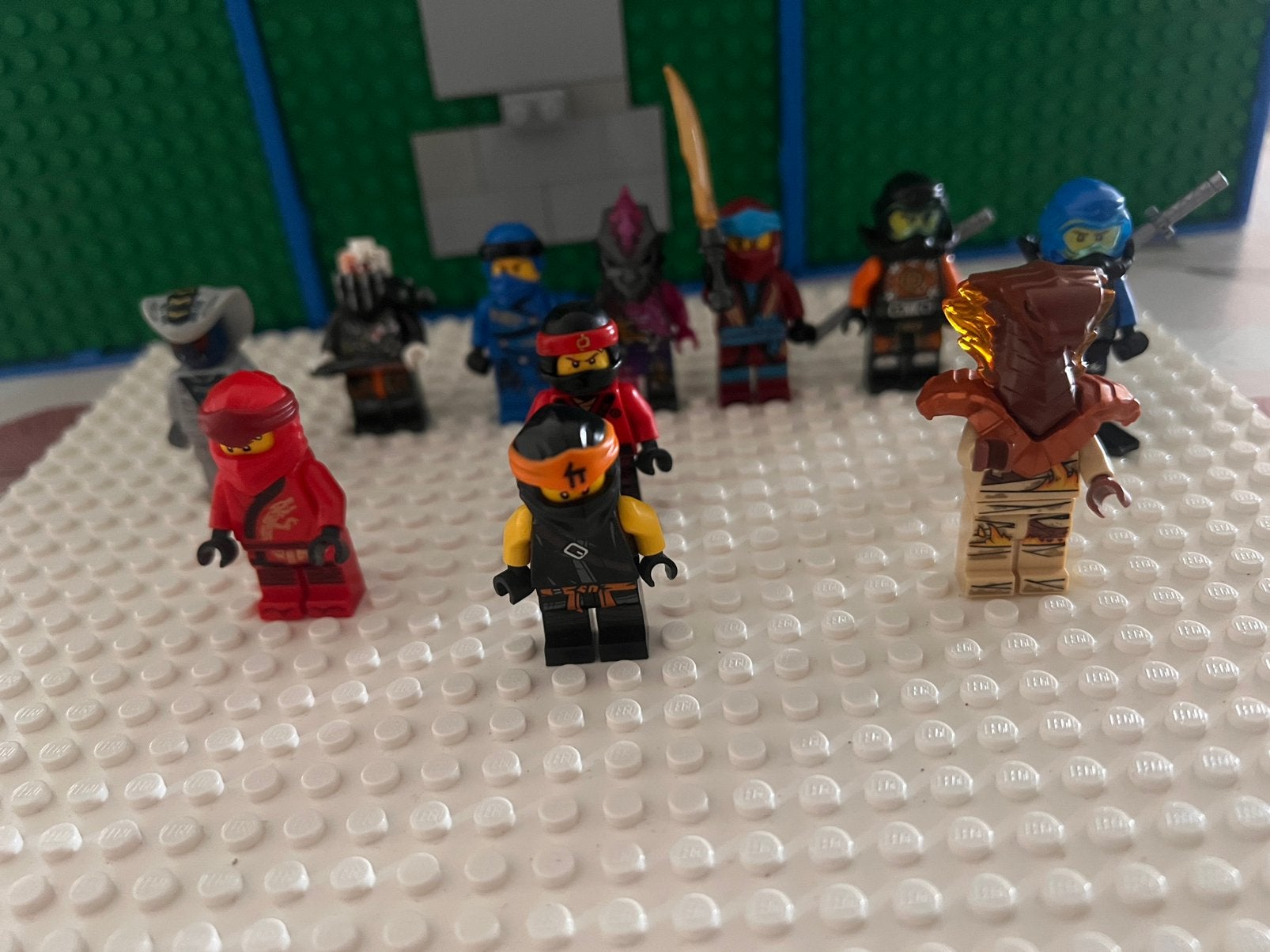 Lego veel minifiguren ninjago, Ophalen of Verzenden, Zo goed als nieuw