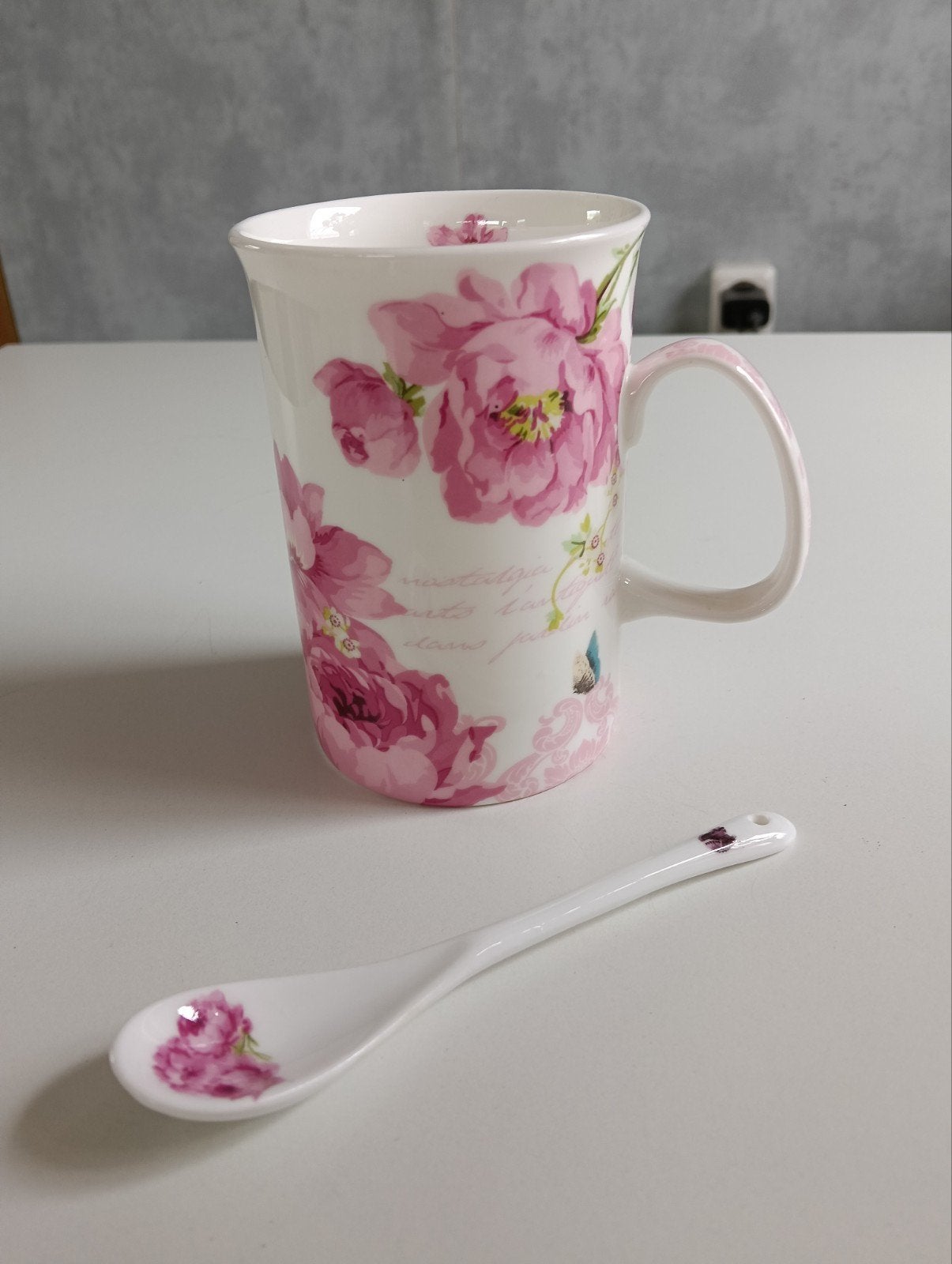 mok met lepeltje. Easy life, Huis en Inrichting, Keuken | Servies, Gebruikt, Ophalen of Verzenden, Overige stijlen, Kop(pen) en/of Schotel(s)