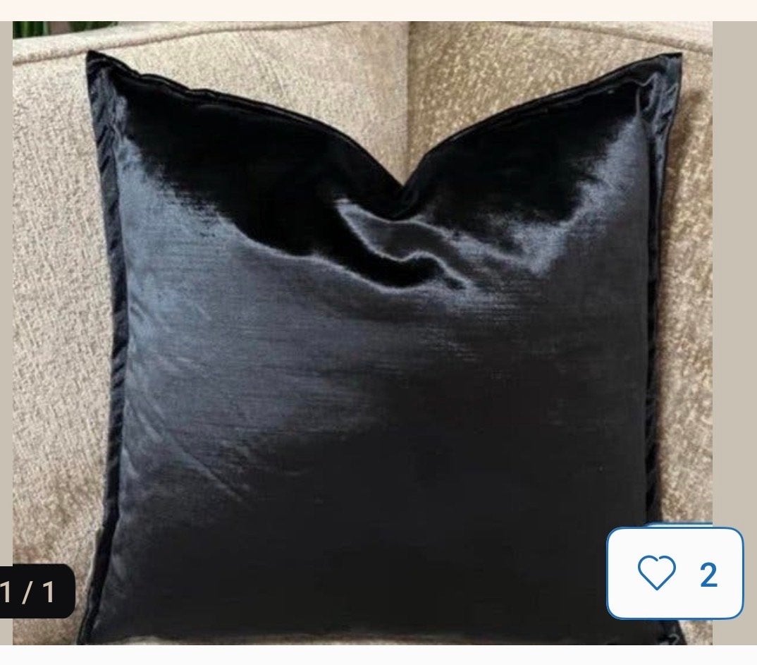 2x Zwart Velvet Kussen 50x50 cm, Zwart, Vierkant, Ophalen of Verzenden, Zo goed als nieuw