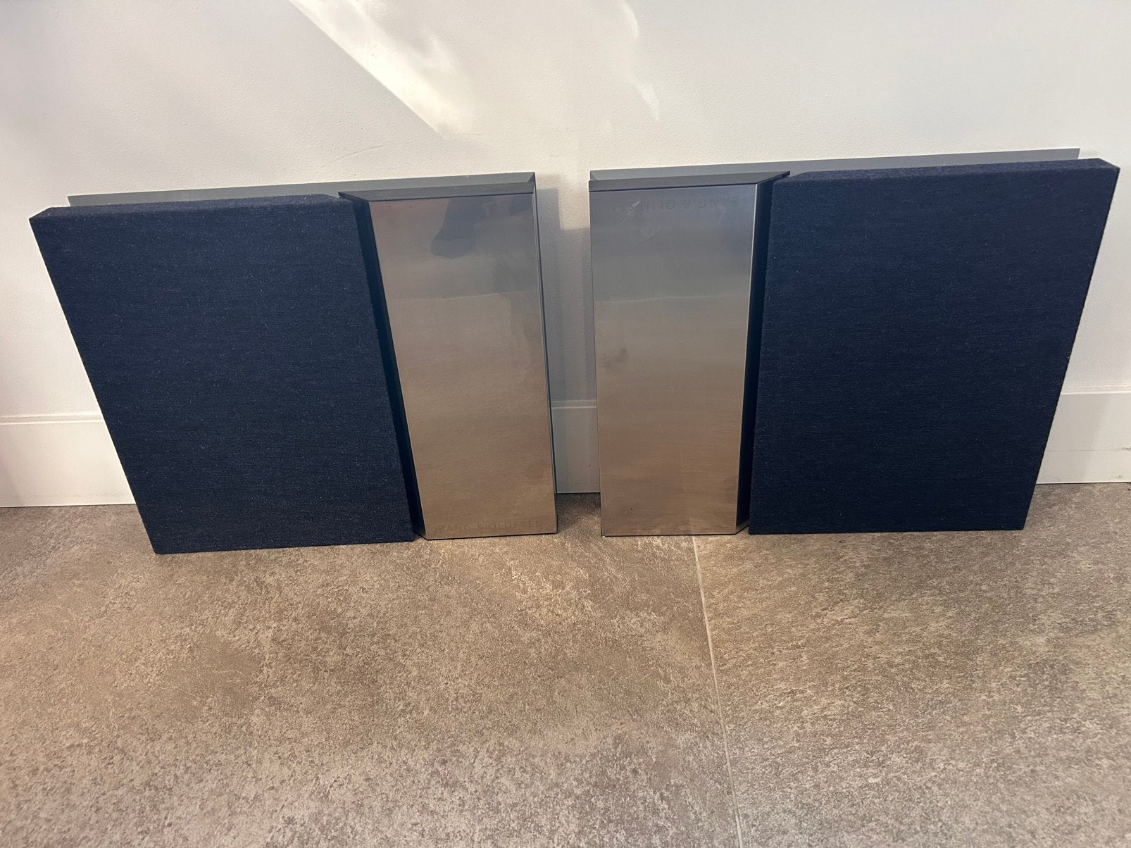 Bang & Olufsen BeoVox 3000 + originele muurbeugels, Gebruikt, Overige typen, Minder dan 60 watt, Ophalen