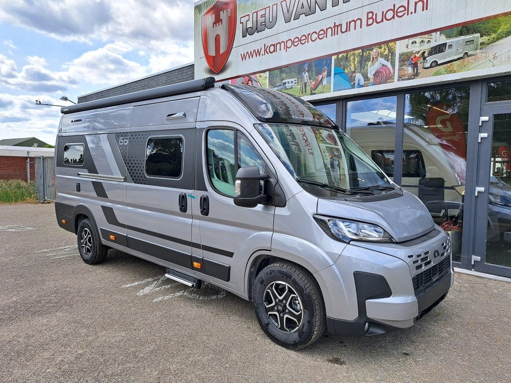 Adria Twin 640 SLB 60 Years Selection, Caravans en Kamperen, Campers, Automaat, Koelkast, Buscamper of Camperbus, Ringverwarming