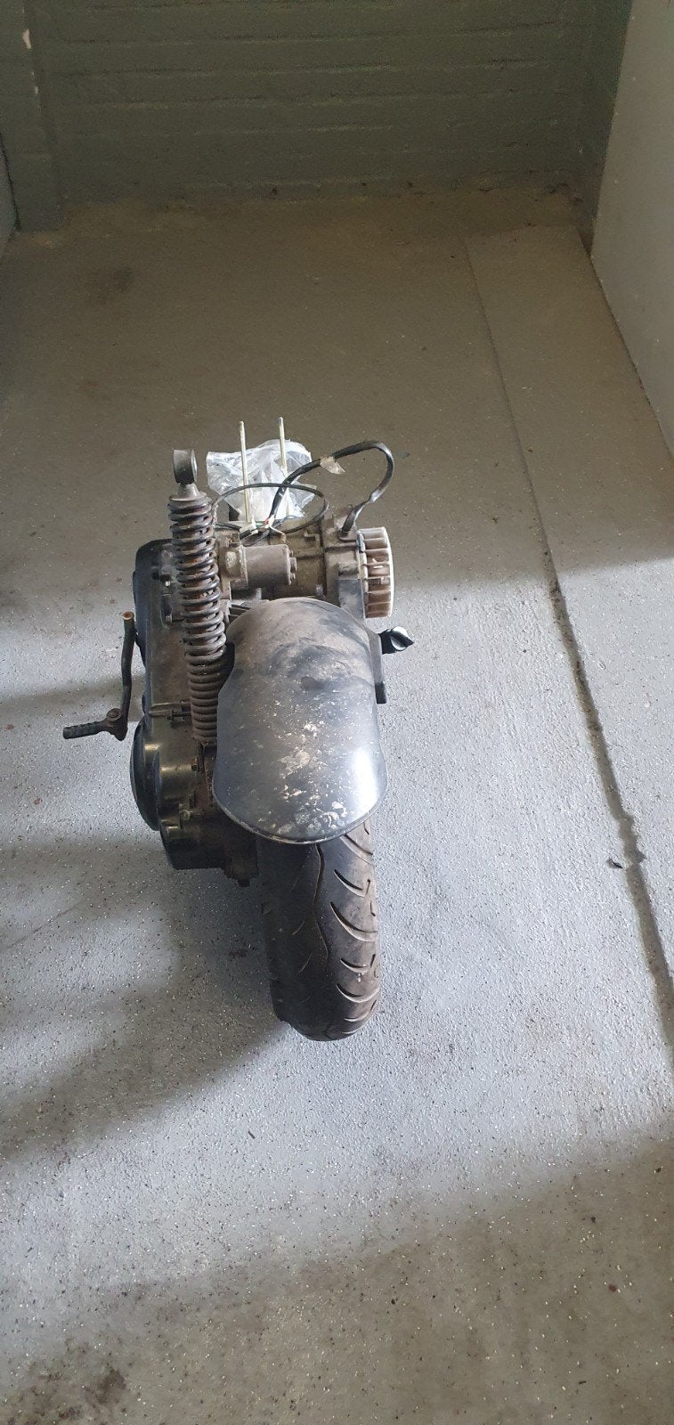 Peugeot Kisbee 139QMB -E moterblok onderdelen, Fietsen en Brommers, Brommeronderdelen | Scooters, Ophalen of Verzenden, Blok, Peugeot