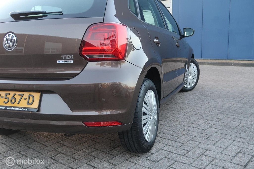 Volkswagen Polo 1.4 TDI Comfortline Connected Series, Auto's, Voorwielaandrijving, Stof, Gebruikt, Bruin