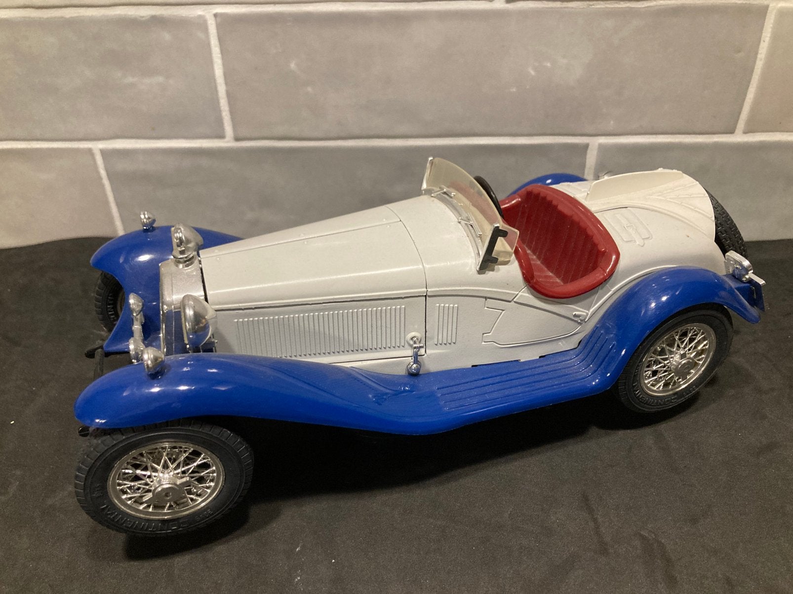 Modelauto Bugaroo Alfa Romeo Spider 1932 (040225c), Ophalen of Verzenden, Zo goed als nieuw, Auto, Bburago