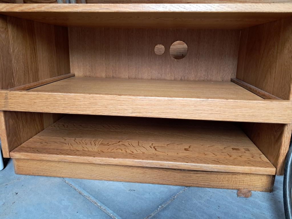 Houten televisiemeubel met uitschuifbare plank, Huis en Inrichting, Kasten | Televisiemeubels, Gebruikt, Minder dan 100 cm, 25 tot 50 cm