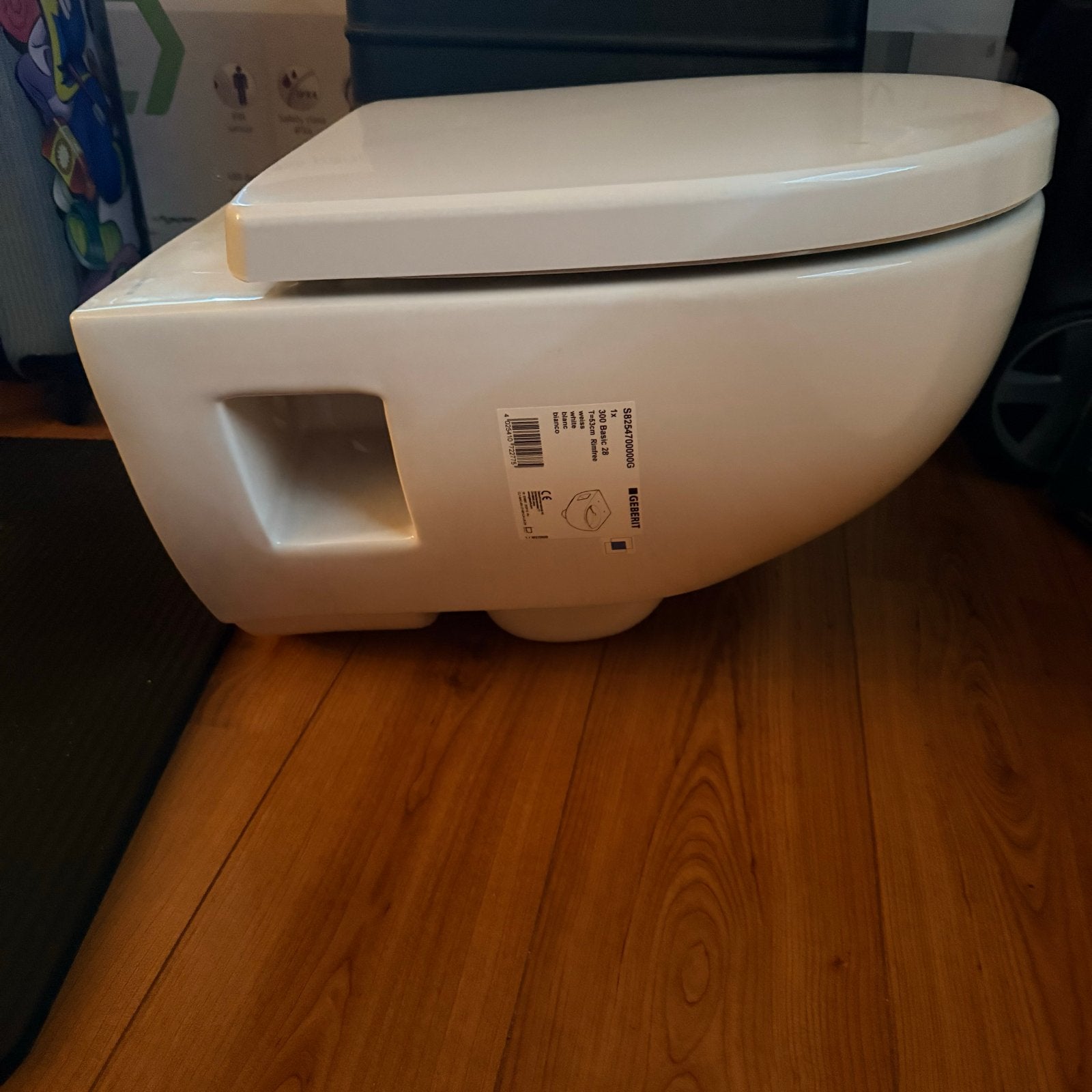 Geberit wandcloset Basic 28, T=53cm Rimfree, wit, Ophalen, Zo goed als nieuw, Toilet