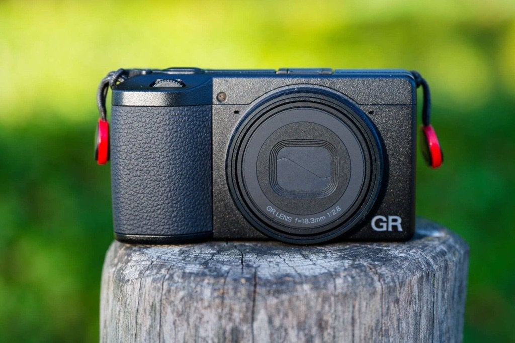 Ricoh GR IV (GR 4) - zo goed als nieuw - compleet, Audio, Tv en Foto, Fotocamera's Digitaal, Ophalen of Verzenden, Zo goed als nieuw