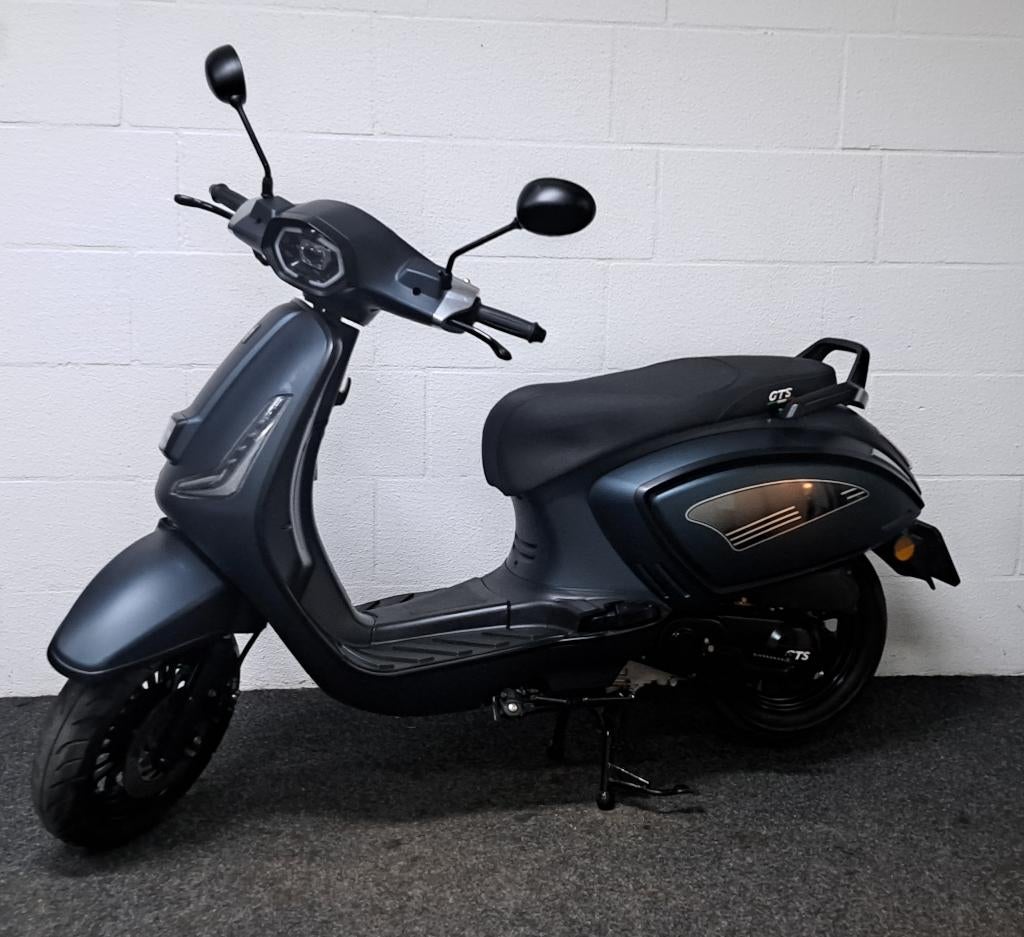 GTS Palermo bromscooter, Ophalen, GTS Palermo, Zo goed als nieuw, Benzine
