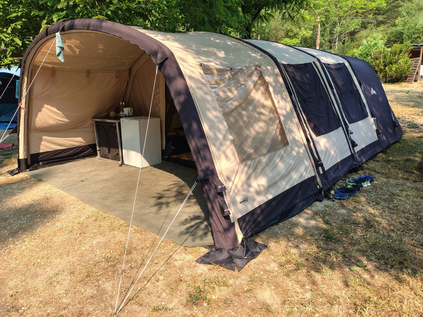 Obelink Miami 6 TC Easy Air opblaastent met donkere cabines, Ophalen, Gebruikt, Tot en met 6