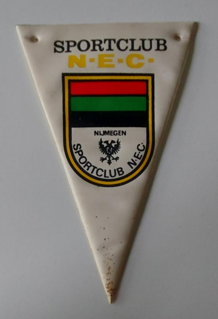 NEC Nijmegen reclame vaantje Siebrand, Ophalen of Verzenden, Gebruikt, Overige binnenlandse clubs, Vaantje of Sjaal