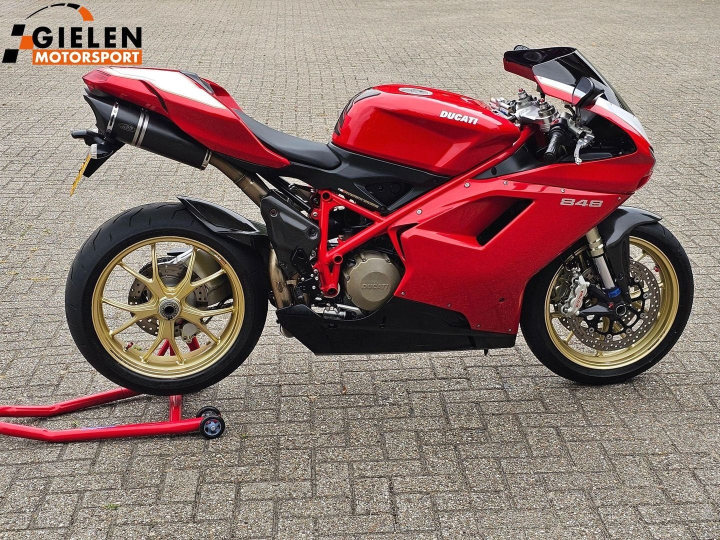 DUCATI 848  R uitgevoerd, DUCATI, 2 cilinders, 849 cc, Motorrijbewijs A