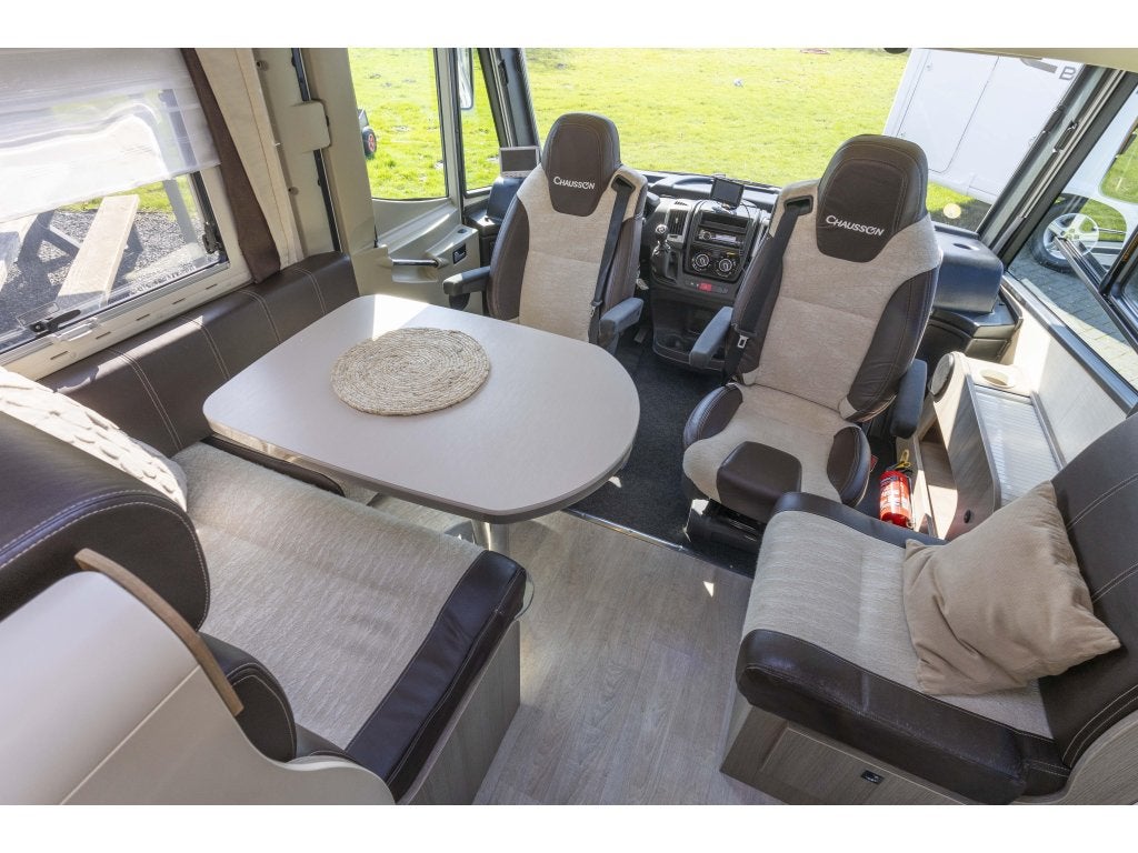 Chausson Exaltis 718 EURO5 150PK Queensbed, Caravans en Kamperen, Campers, Integraal, Ringverwarming, Fiat, Koelkast