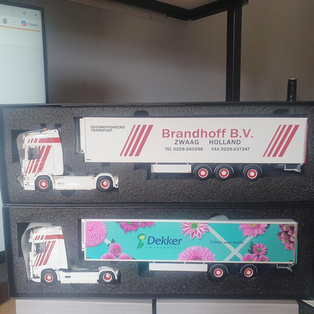 Wsi Scania en volvo van Brandhoff nieuw in doos, Hobby en Vrije tijd, Modelauto's | 1:50, Ophalen of Verzenden, Nieuw, Bus of Vrachtwagen