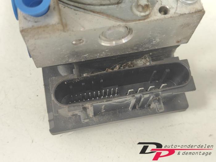 ABS Pomp van een Nissan Note, Gebruikt, -, -, Ophalen of Verzenden