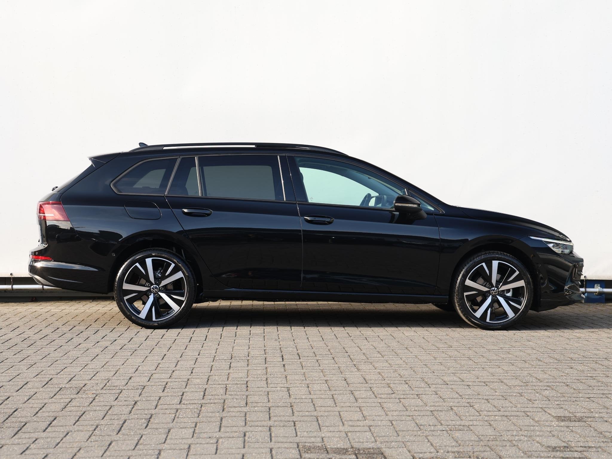 Volkswagen Golf variant Life Edition 1.5 eTSI 116 PK Variant, Stof, 1498 cc, 4 cilinders, 116 pk