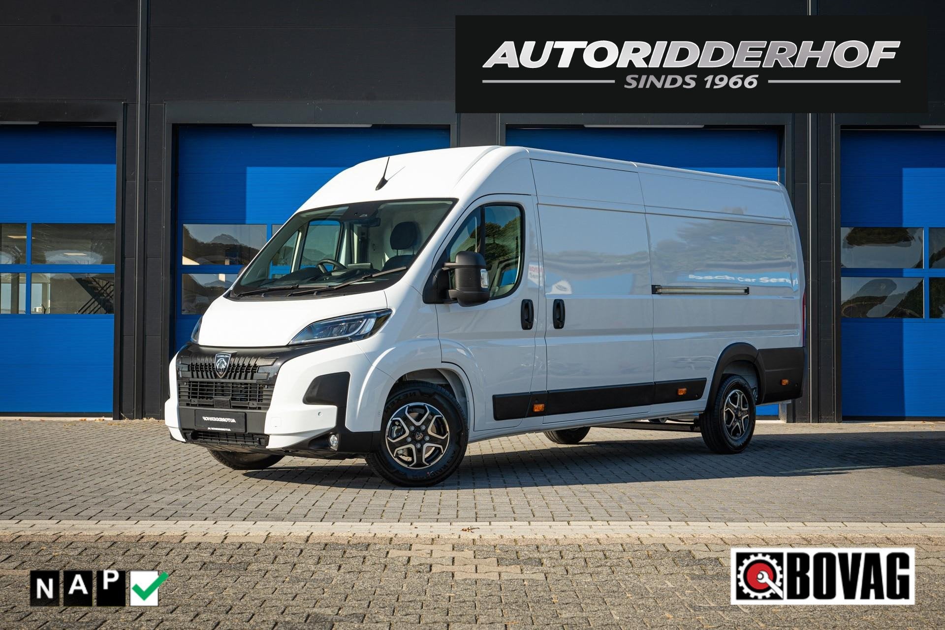 Peugeot Boxer L4H2 2.2 BlueHDi 180 EAT8 Vol opties BPM vrij!, Auto's, Bestelauto's, Stof, Gebruikt, 4 cilinders, 179 pk