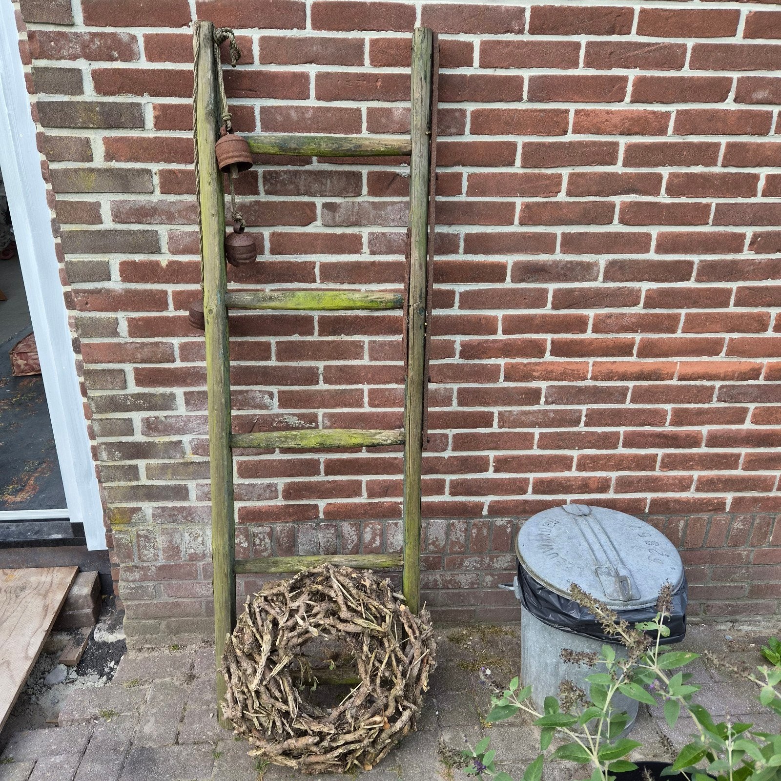 Oude decoratieve trap met krans, Doe-het-zelf en Verbouw, Ladders en Trappen, Ophalen, Gebruikt, Ladder, 2 tot 4 meter