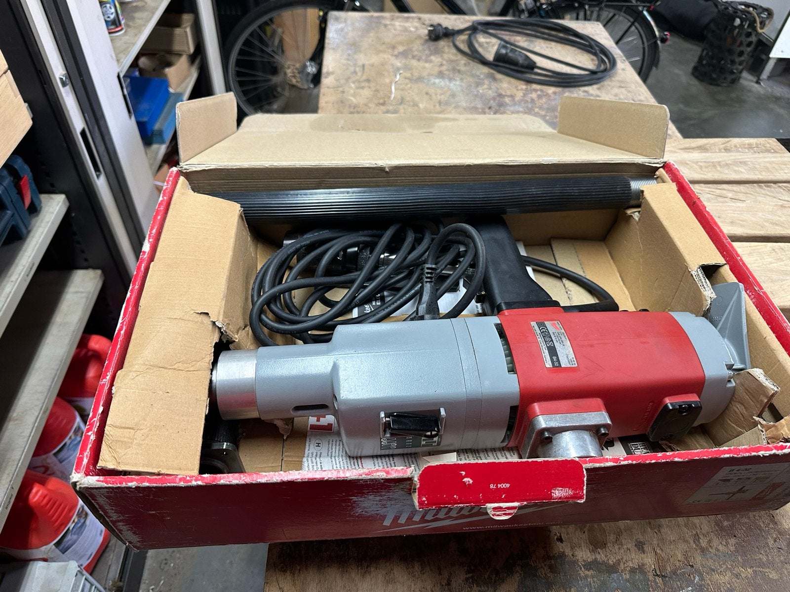 Milwaukee B 4-32 Boormachine 1050W, Doe-het-zelf en Verbouw, Gereedschap | Boormachines, Ophalen, Gebruikt, 600 watt of meer, Boormachine