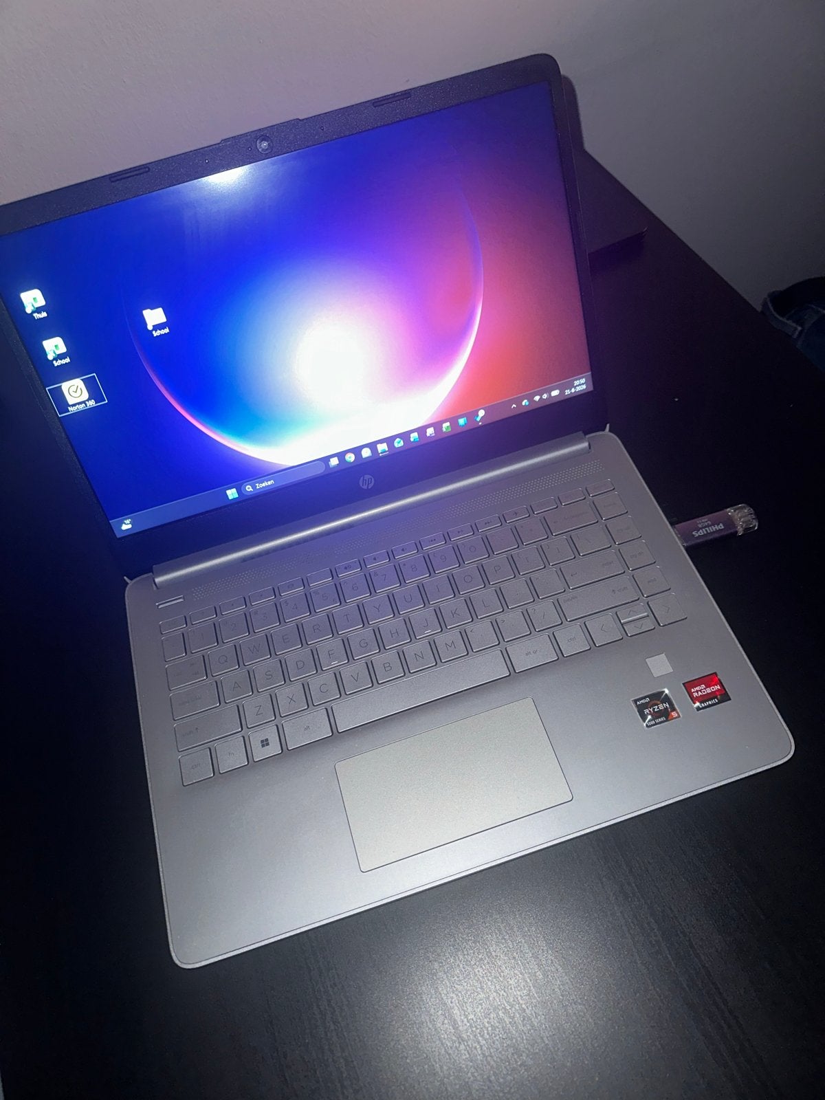 HP 14S laptop, Gebruikt, 2 tot 3 Ghz, Qwerty, 8 GB