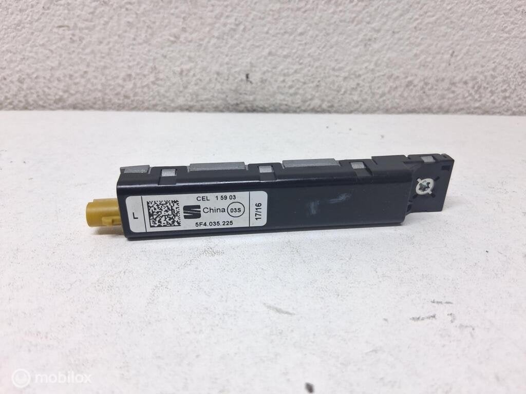 Antenne versterker Seat Leon ST 5F ('13->) 5F4035225, Gebruikt, Ophalen of Verzenden, Seat