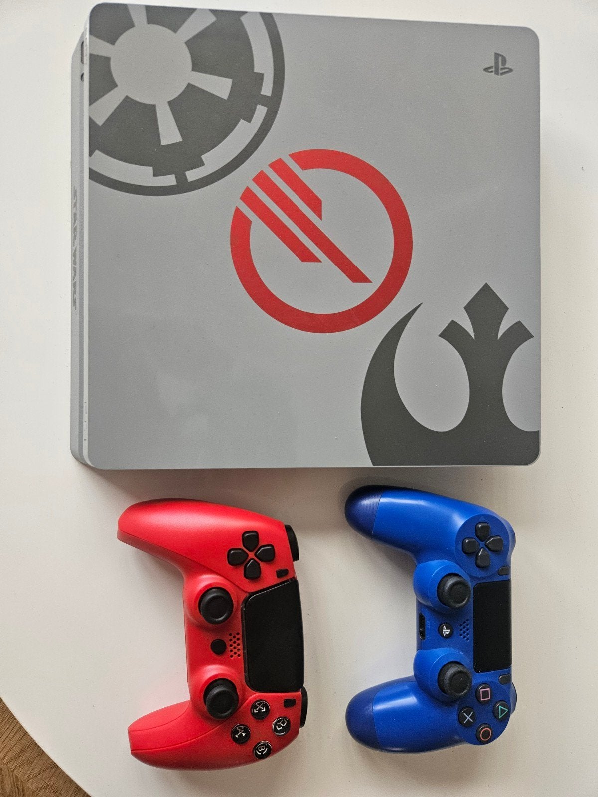Playstation 4 Star Wars Battlefront 2 editie, 1TB, Ophalen, Zo goed als nieuw