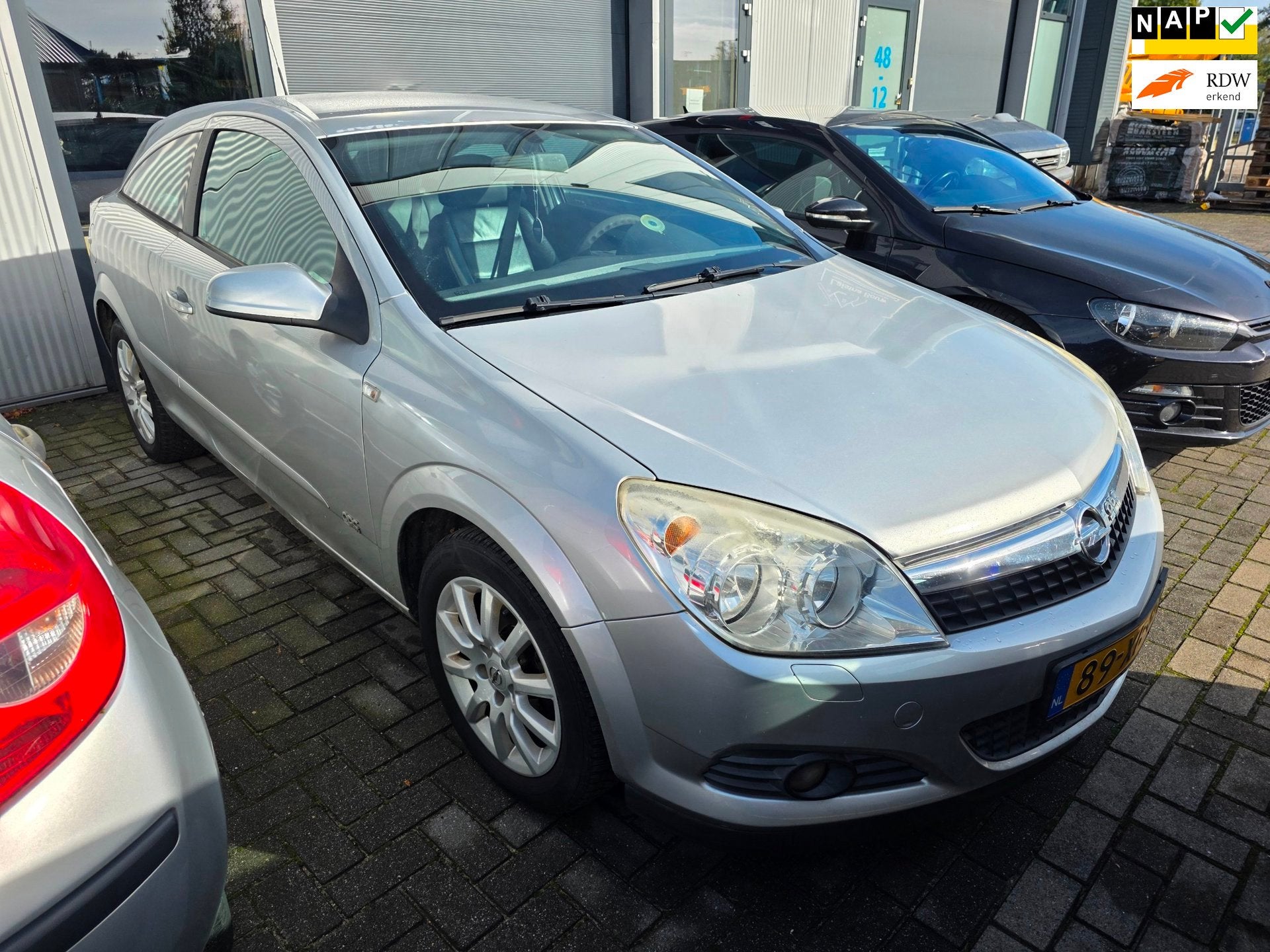 Opel Astra GTC 1.6 Temptation, Voorwielaandrijving, 15 km/l, Gebruikt, 4 cilinders