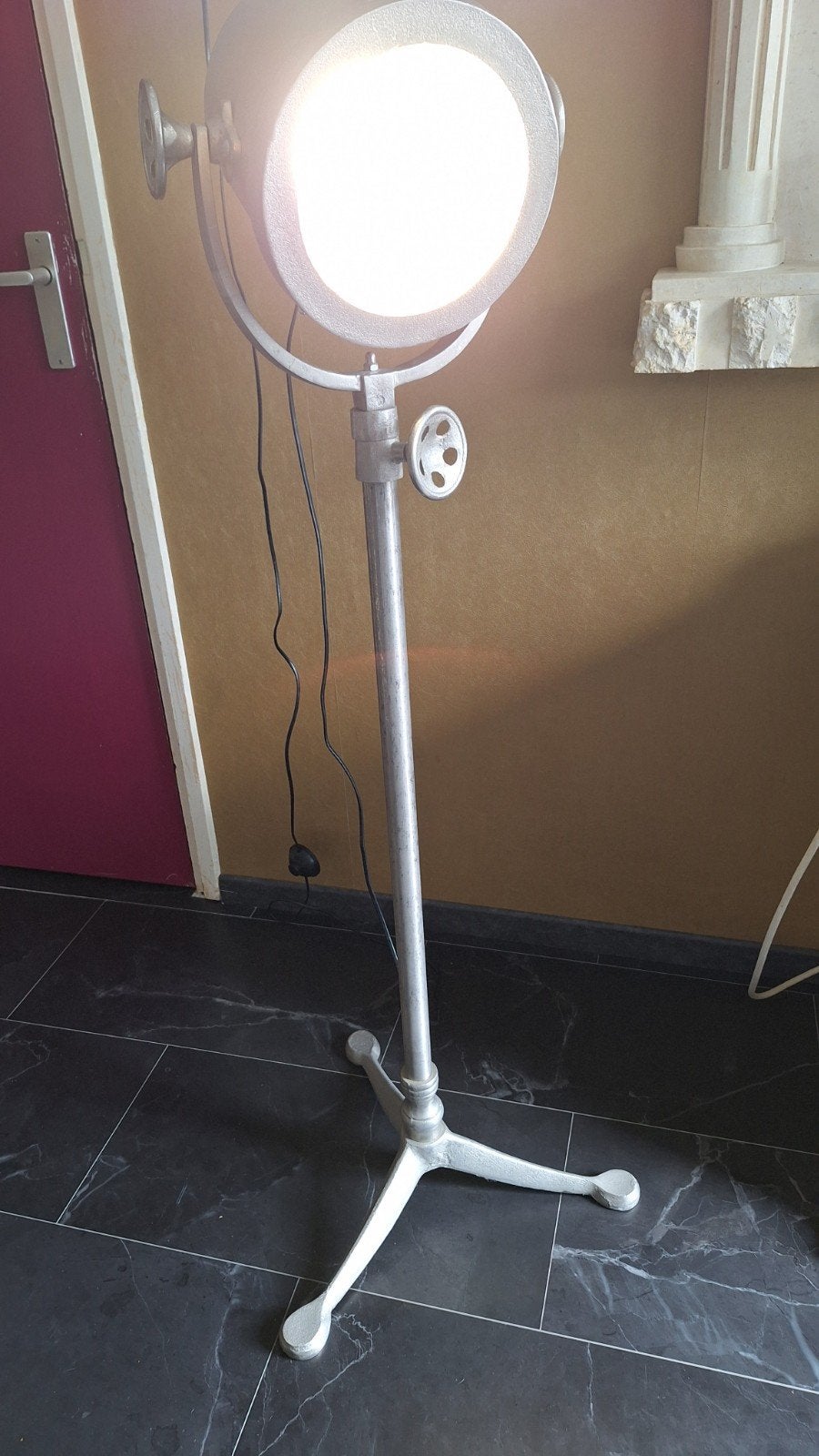 Vebbe theaterlamp/spot, Huis en Inrichting, Ophalen, Gebruikt, 100 tot 150 cm, Vintage