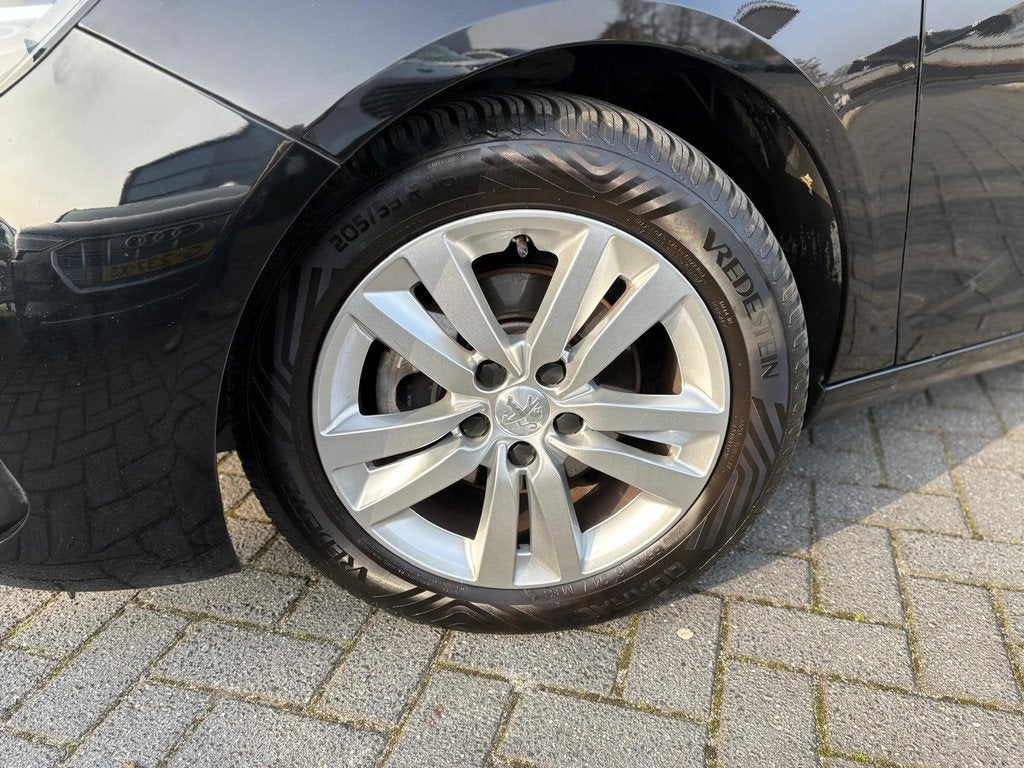 Peugeot 308 SW 1.2 PureTech Blue Lease Executive | Pano | PD, Voorwielaandrijving, Stof, Gebruikt, Euro 6