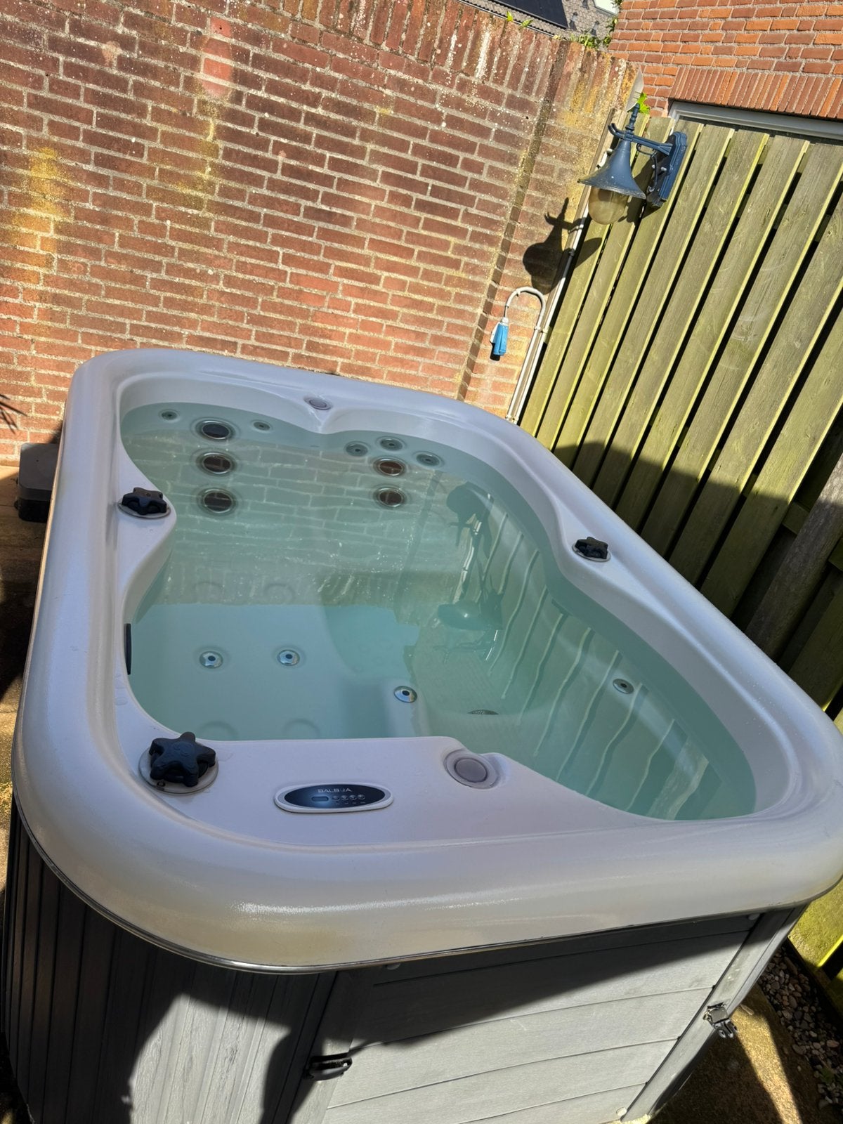 Balboa Spa Jacuzzi met afdekzeil, Ophalen, Gebruikt, Afdekzeil, Vast