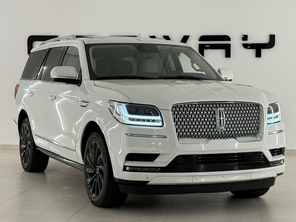 Lincoln Navigator Reserve FULL SPEC NL KENT. (bj 2020), Auto's, Lincoln, Automaat, Gebruikt, Beige, 7 stoelen