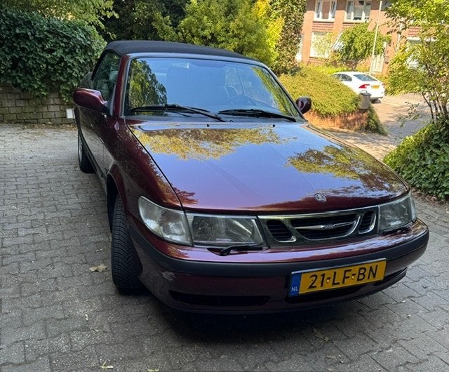 Saab 9-3 2.0 T Cabrio 2002 Rood, Auto's, Saab, Voorwielaandrijving, Beige, Cabriolet, 4 stoelen