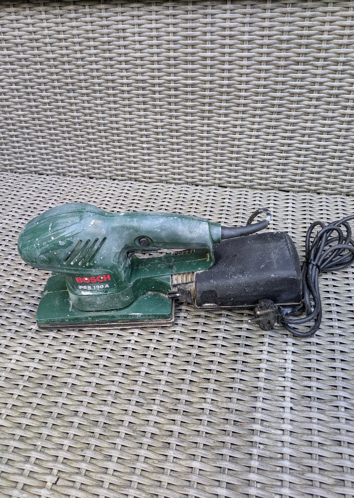 Bosch PSS 150 A Vlakschuurmachine - Gebruikt, Ophalen, Gebruikt, Minder dan 600 watt, Vlakschuurmachine