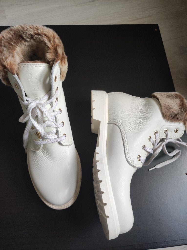 Panama Jack dameslaarzen maat 40 crème met bont, Kleding | Dames, Schoenen, Beige, Lage of Enkellaarzen, Ophalen of Verzenden