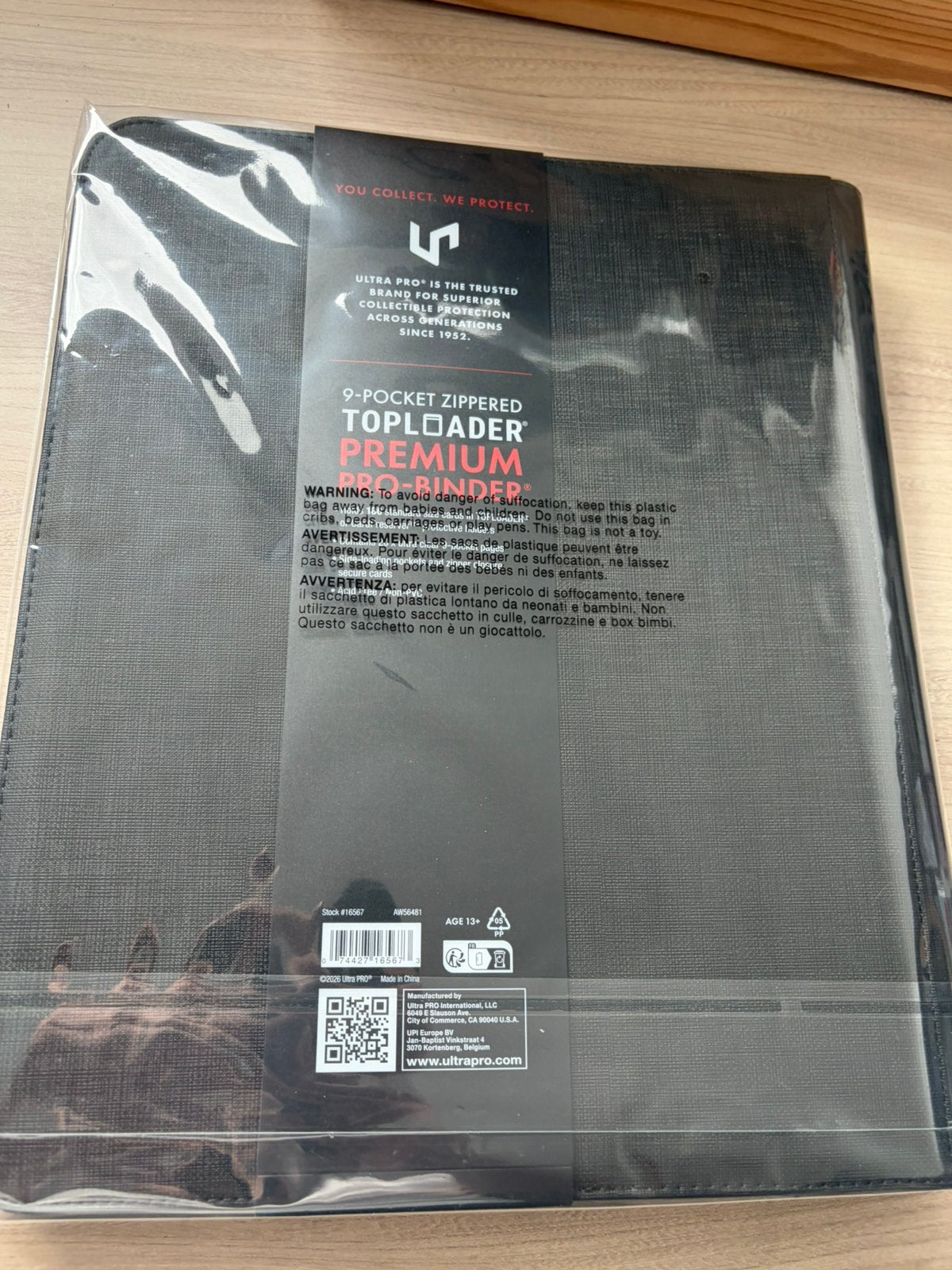 Ultra PRO Premium 9-Pocket Zippered Toploader Pro-Binder 180, Ophalen of Verzenden, Zo goed als nieuw