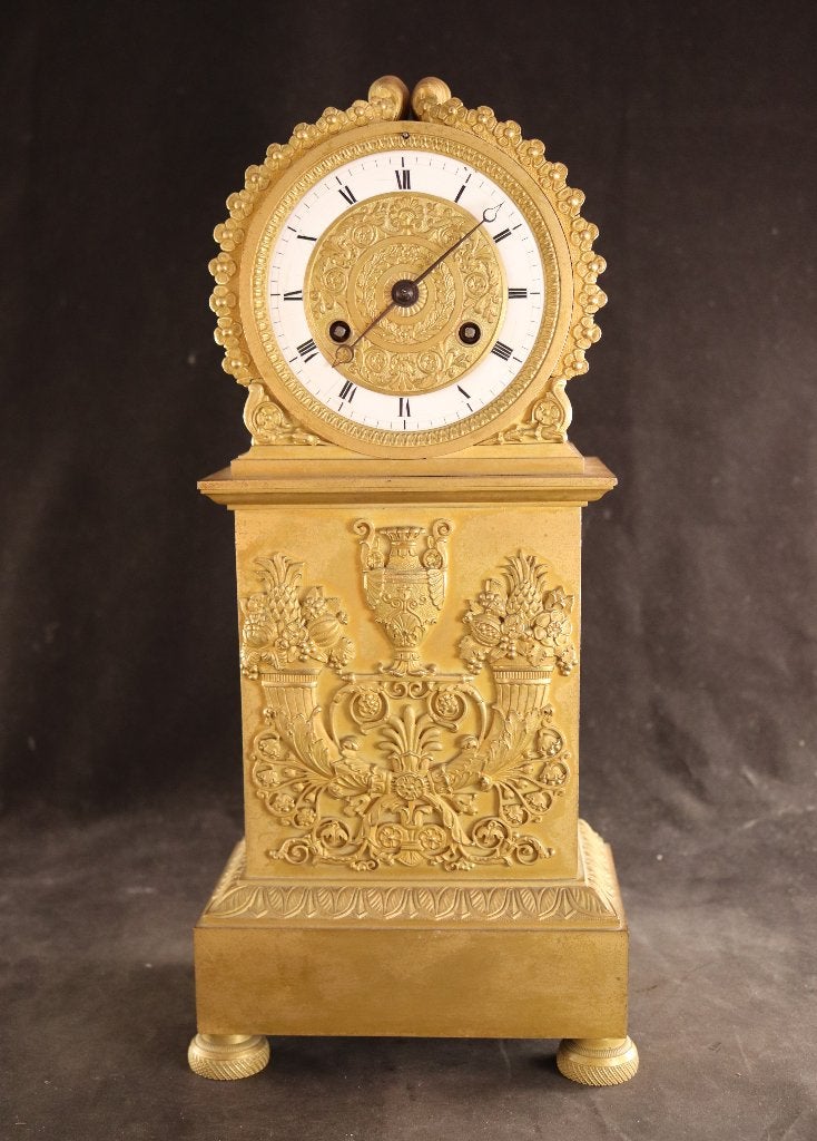 Zeer fraaie vuurvergulde Empire pendule, Ophalen of Verzenden