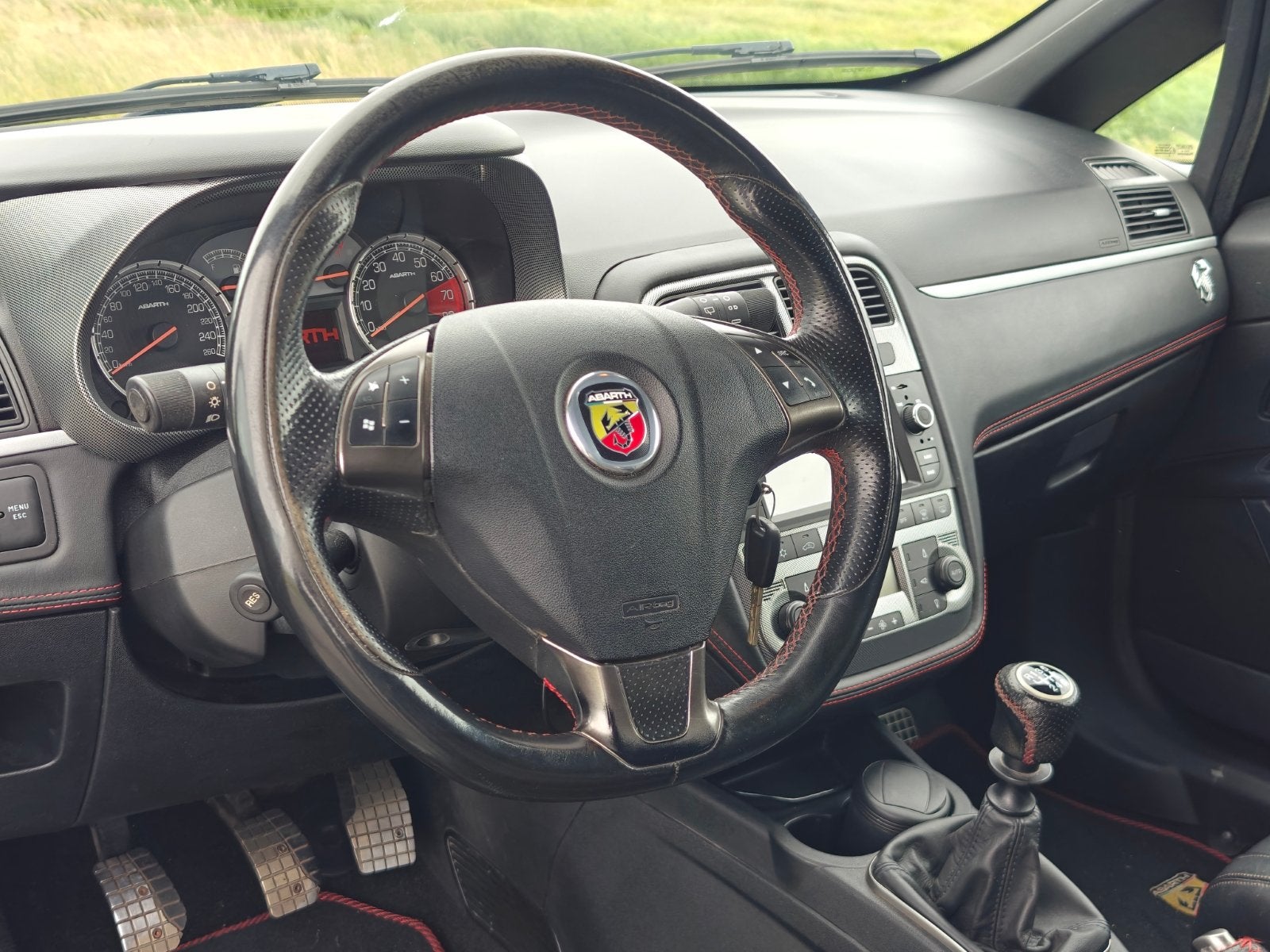 Fiat Grande Punto 1.4-16V Abarth (bj 2009), Voorwielaandrijving, 1160 kg, 15 km/l, Gebruikt