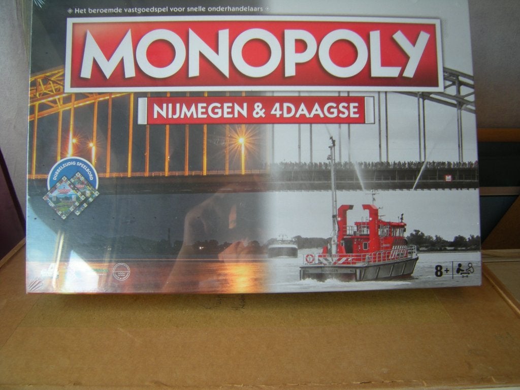 nieuwe monopoly spel NIJMEGEN 4DAagsr, Ophalen of Verzenden, Nieuw, Hasbro
