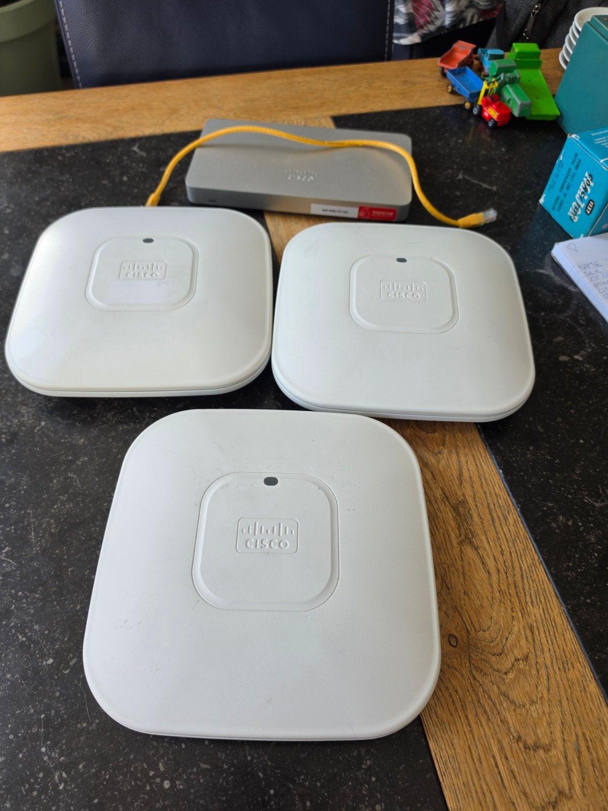 cisco air-cap26021-E-K9 3 stuks firewall?, Computers en Software, Accesspoints, Ophalen of Verzenden