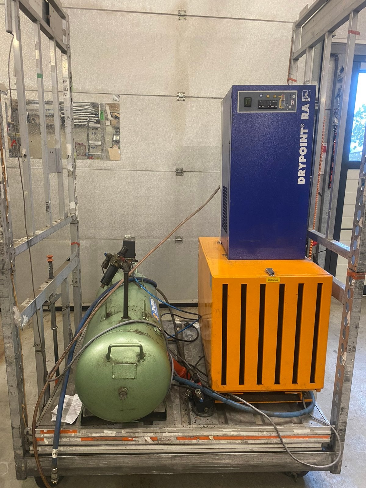 Compressor met  luchtdroger, Ophalen, Zo goed als nieuw, Minder dan 150 ampère, Elektroden