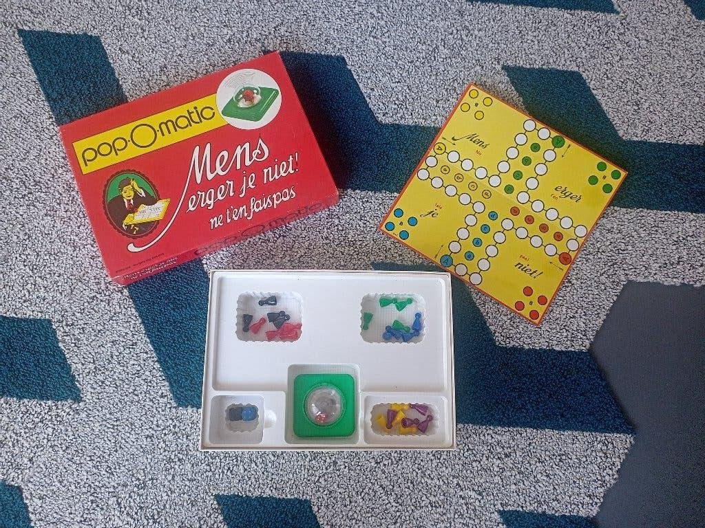 Mens Erger Je Niet Pop-O-Matic - Zo goed als nieuw, Hobby en Vrije tijd, Gezelschapsspellen | Bordspellen, Vijf spelers of meer